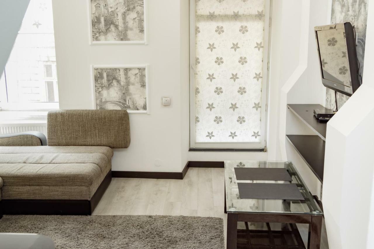 Transitional Havryky Apartment Львів Екстер'єр фото